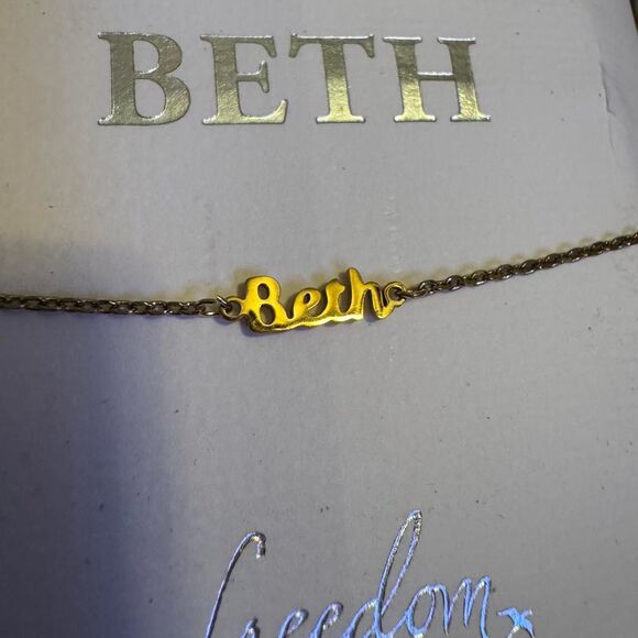 Marina De Buchi “Beth” Freedom Bracelet Gold Tone Adjustable Nickel-Free NWT - Picture 2 of 5